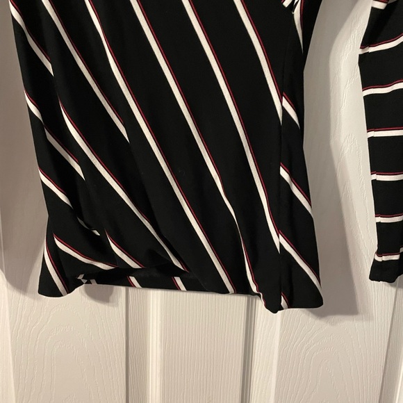 White House Black Market long sleeved wrap top - Picture 3 of 7